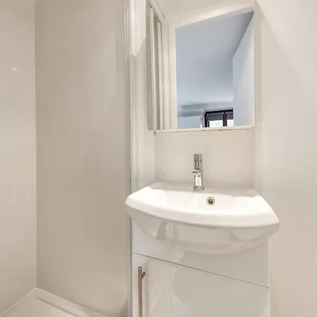 Urbain Equipe - Face Au Metro 2 Parijs