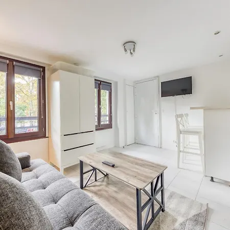 Urbain Equipe - Face Au Metro 2