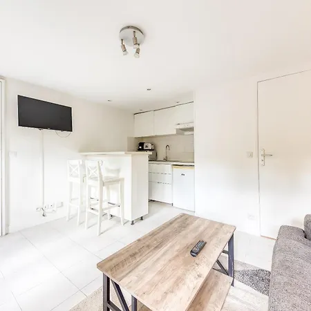 Urbain Equipe - Face Au Metro 2 Parijs