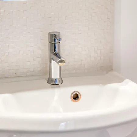 Urbain Equipe - Face Au Metro 2 *