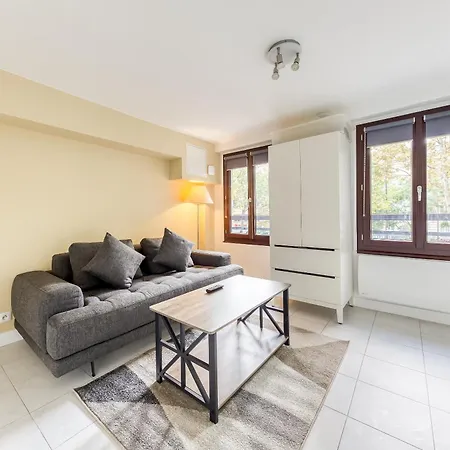 Appartement Urbain équipé - Face Au Métro 2